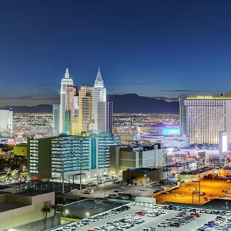 Mgm Signature-33-709 F1 Track & Strip View Balcony Las Vegas Bagian luar foto
