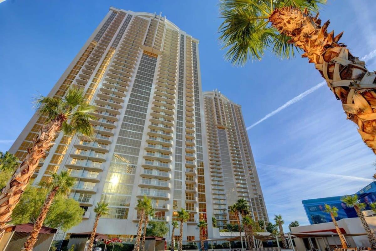 Mgm Signature-33-709 F1 Track & Strip View Balcony Las Vegas Bagian luar foto